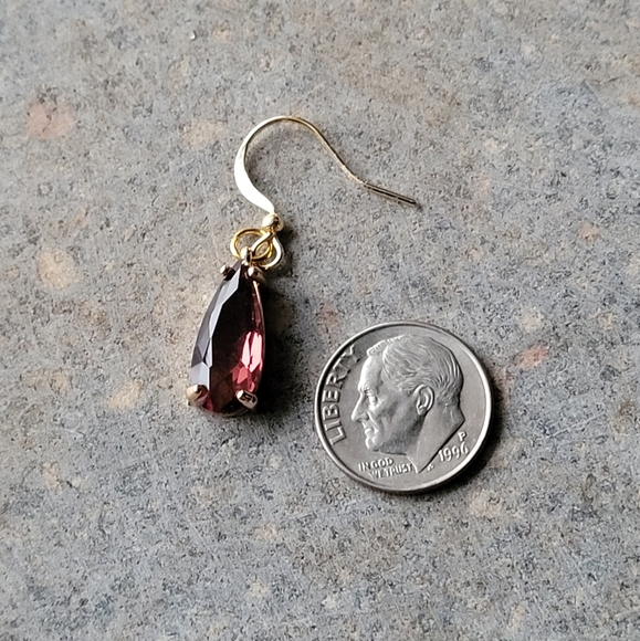 18k Gold Garnet Stone Earrings - Picture 6 of 6